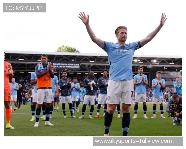 意甲激战：那不勒斯3-0曼城点球争议引发全场热议