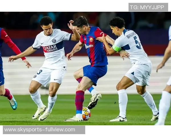 足总杯精彩对决巴黎圣日耳曼大胜波尔图帽子戏法引爆全场热情